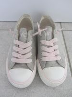 Chucks / Stoffschuhe / Sneaker / Turnschuhe grau rosa Gr. 32 Rheinland-Pfalz - Wöllstein Vorschau