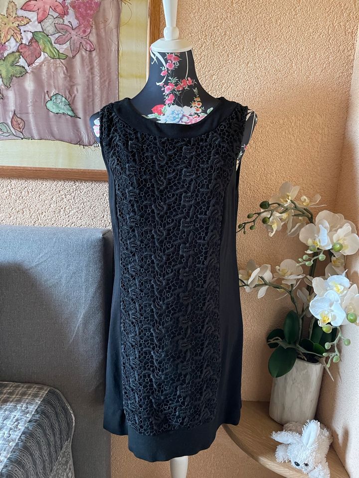 Hochwertiges Comma Kleid Größe 44 schwarz in Forst (Lausitz)