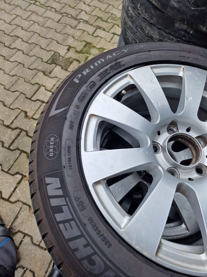 Mercedes E Klasse Reifen 225/55R16 Kompletträder E212 S212 in Aldersbach