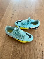 Nike Phantom Fußballschuhe mit Stollen Größe 36 Hessen - Hofheim am Taunus Vorschau