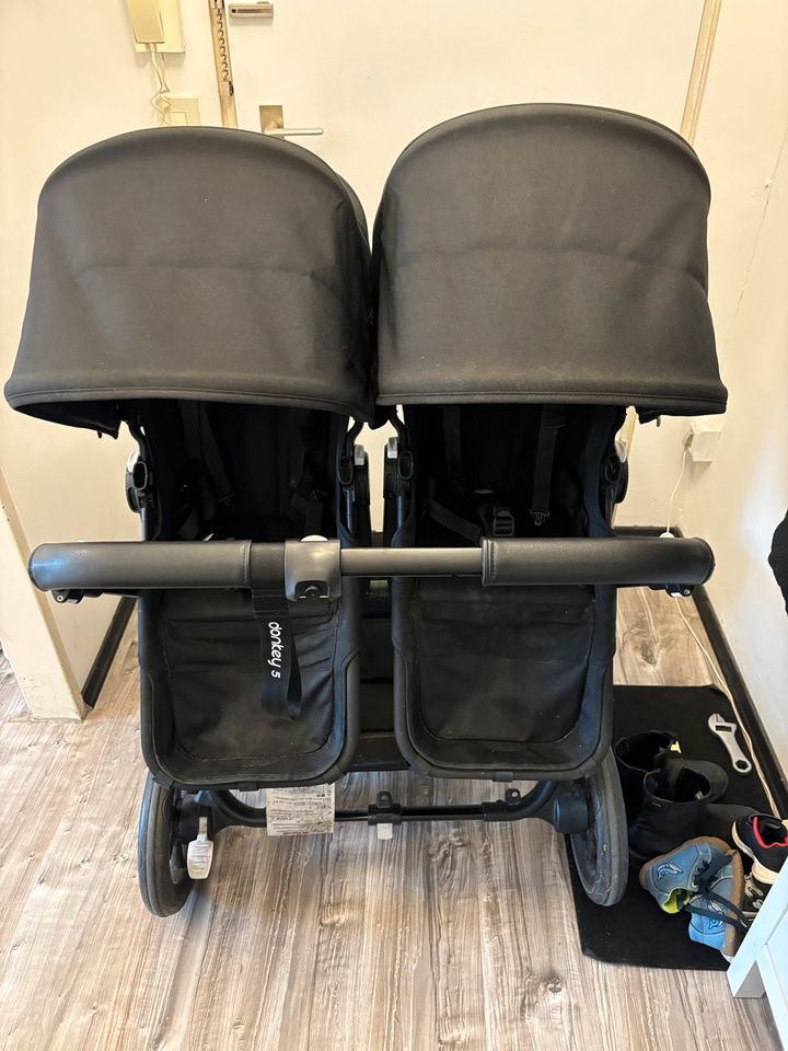 Bugaboo Donkey 5 Duo Geschwisterwagen in Berlin