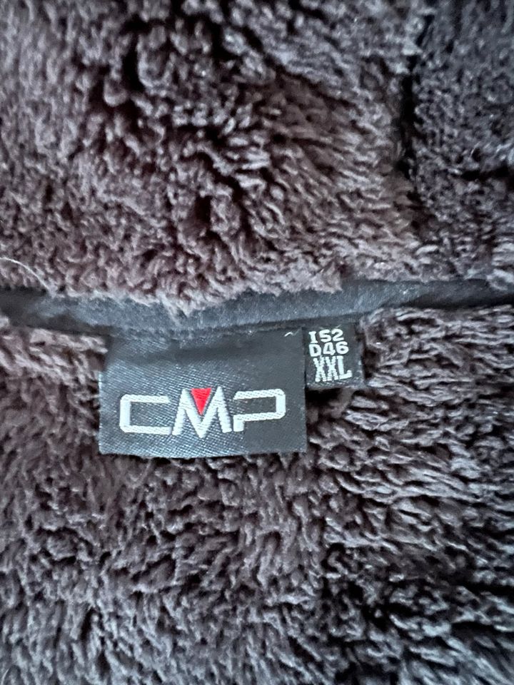 CMP Winterjacke Softshelljacke Mantel Teddyfutter schwarz XXL 44 in Obertraubling