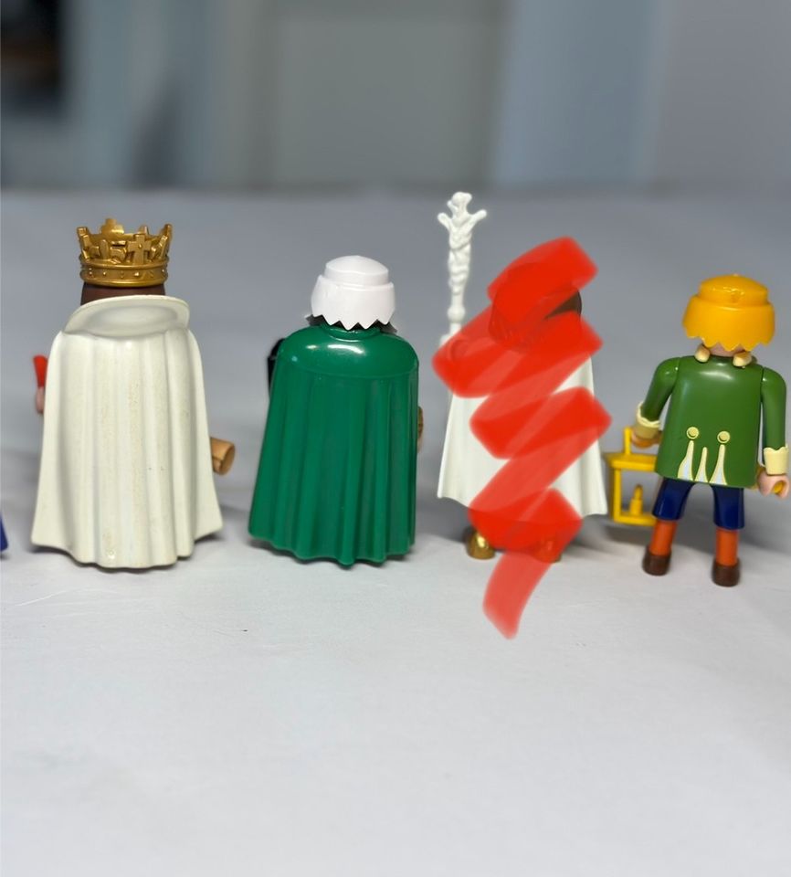 Playmobil Figuren: Könige mit Throne, Prinzen/ Playmobil Zubehör in Braunschweig