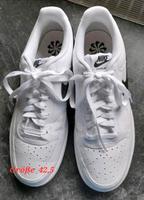 Verkaufe Originale Nike Sneaker Schuhe in der Größe 42,5 Sachsen - Oelsnitz/Erzgeb. Vorschau