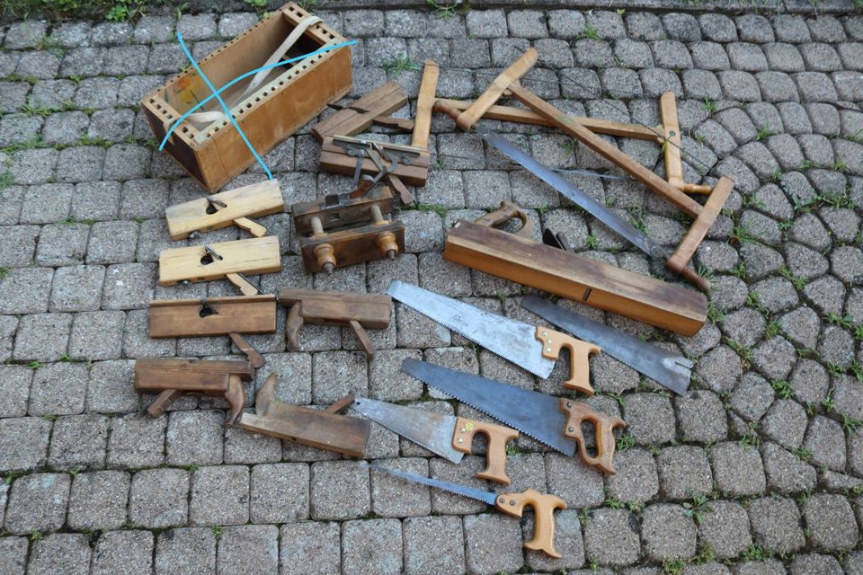 Antikes Werkzeug Holz Zimmermann Schreiner Sammlerstücke alt in Endingen