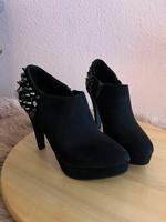 Catwalk High Heels mit Nieten Thüringen - Saalfeld (Saale) Vorschau