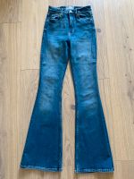 Flare Jeans Bershka Gr. 34 Frankfurt am Main - Nordend Vorschau