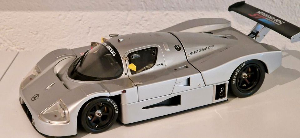 EXOTO 1/18 Sauber-Mercedes C9 Racing Legends in Mannheim