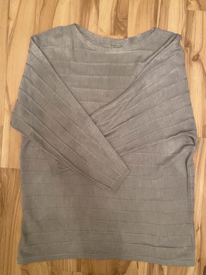 Laura Torelli Pullover Gr.L in Siegen