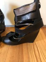 Neuwertige Miss Sixty Leder Keil Highheels München - Berg-am-Laim Vorschau