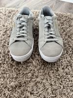 Puma Sneaker grau Größe 38 Niedersachsen - Alfeld (Leine) Vorschau