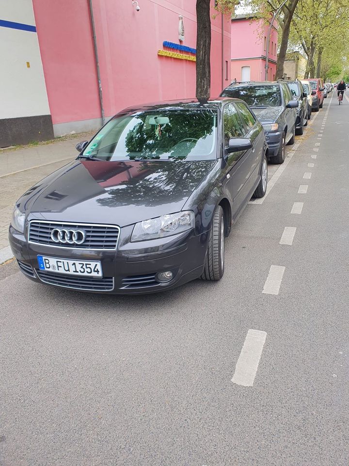 Audi a3 mit tüf  2700 in Berlin