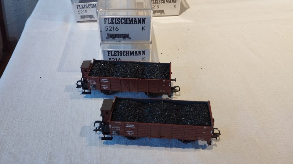 Fleischmann Konvolut Güterwagen 9x5215, 2x5216 in Bochum