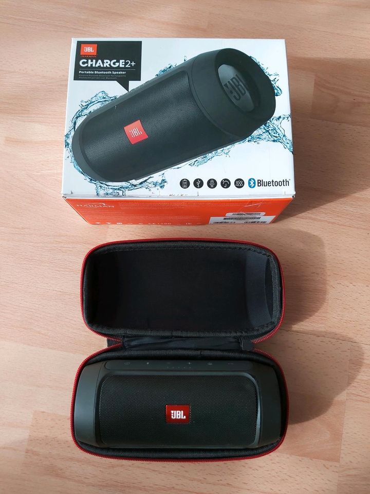 JBL Charge 2+ mit passender Tragetasche!! in Kabelsketal