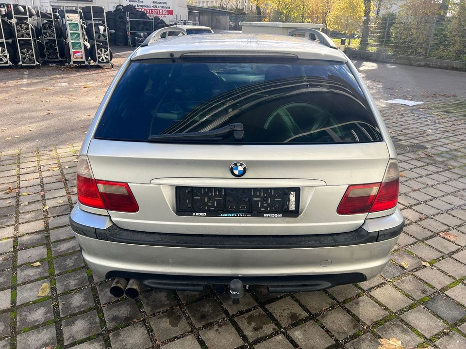 BMW 330xd touring M-PAKET-M-SPORTPAKET-LEDER-ALLRAD in München