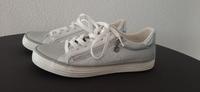 Silberner Sneaker s.Oliver Größe 38 Baden-Württemberg - Aalen Vorschau