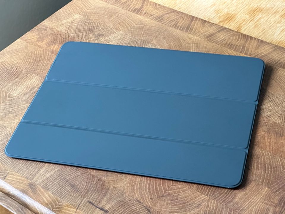 IPad Pro 12,9“ M2 Space Gray 256GB Wifi+Cellular + Zubehör in München