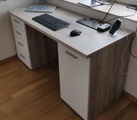 Großer Schreibtisch mit viel Stauraum. Baden-Württemberg - Ulm Vorschau