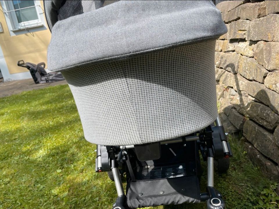 Hartan GTS Vip Kinderwagen, Kinderbuggy mit viel Zubehör in Meschede