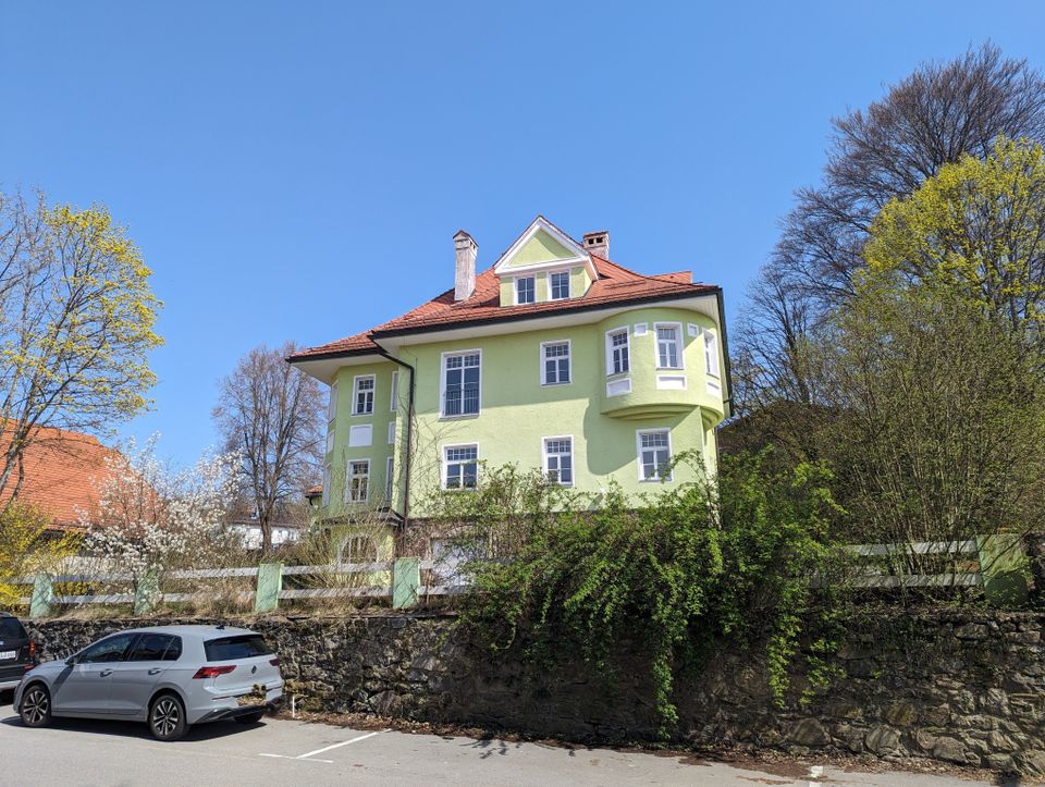 Historisches Gebäude mit vielfältiger Nutzungsmöglichkeit in Top-Lage von Zwiesel! in Zwiesel