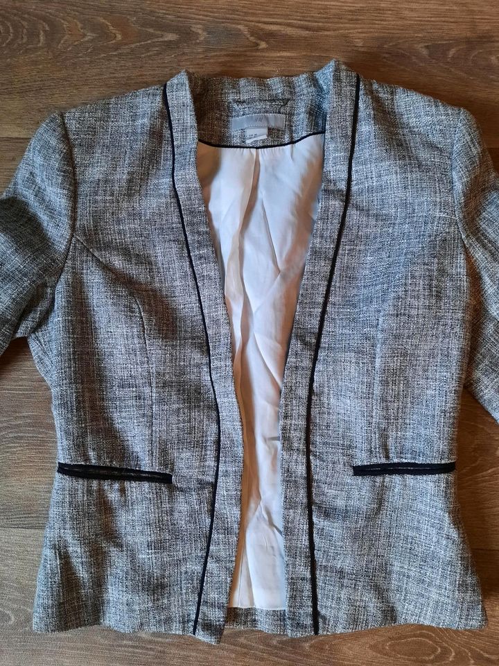 H&M Damen Blazer, Jacket, Größe 38, Top Zustand und Qualität in Bernsbach 