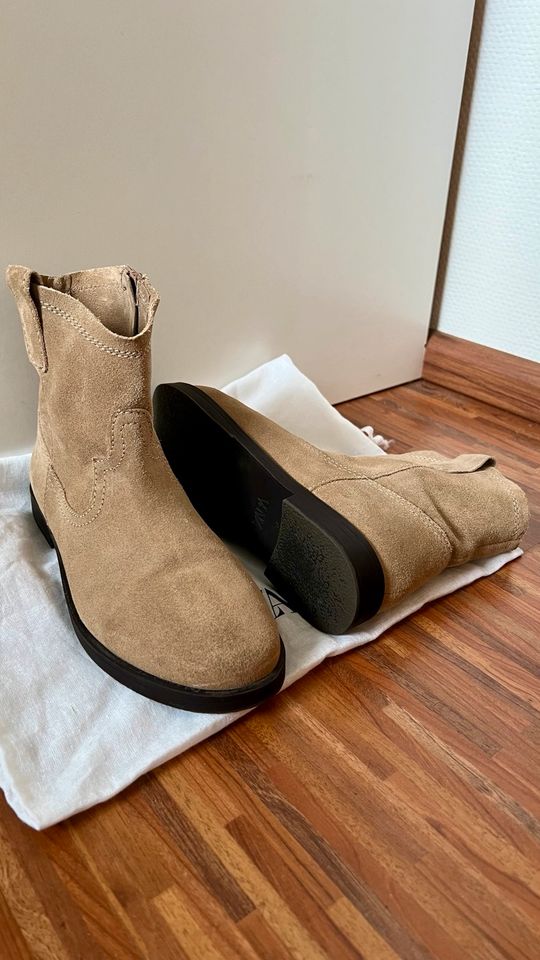 Zara Cowboy Schuhe Stiefeletten Wildleder in Größe 37 in Nienburg (Weser)