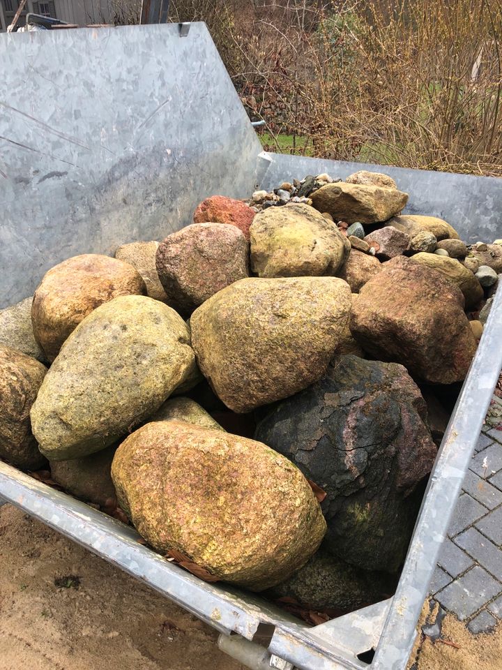 Ca 2,5 Tonnen Feldsteine Steine in Bleckede