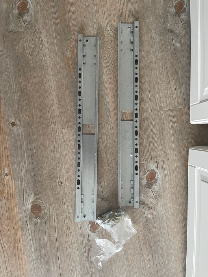 2x IKEA BESTA/SMEVIKEN Nachttische/Hängeschränke 60x45x39cm weiß in Düsseldorf