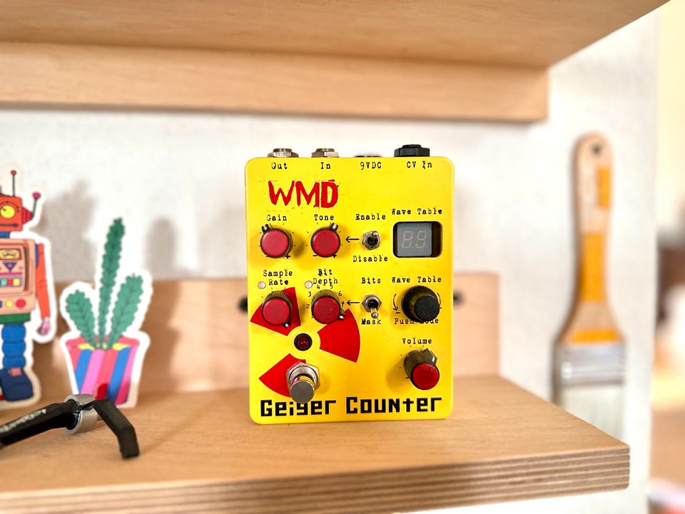 WMD Geiger Counter Distortion Overdrive Bitcrusher  Effekt Pedal in Leipzig