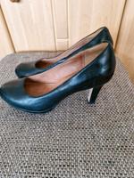 Damen Pumps von Clarks in schwarz in gr 38.5 Niedersachsen - Wolfsburg Vorschau