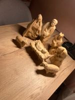 Krippenfiguren Holz geschnitzt kubistisch groß (bis 28cm) 7 Teile Hessen - Biedenkopf Vorschau