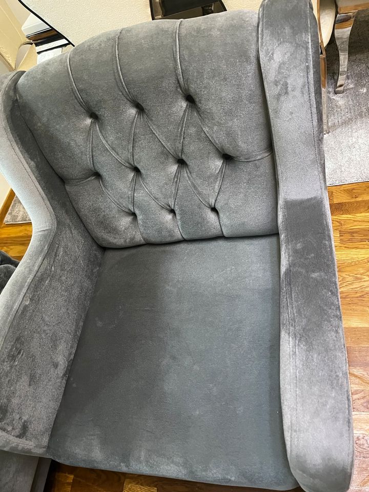 Neuer Sessel in dunkel grau in Essen