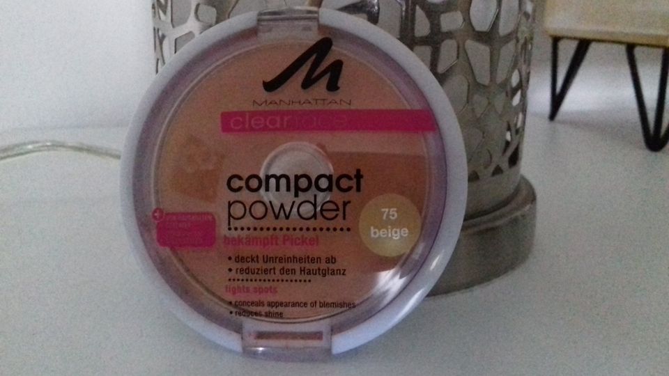 Manhattan Compact Puder clearface in Klausdorf