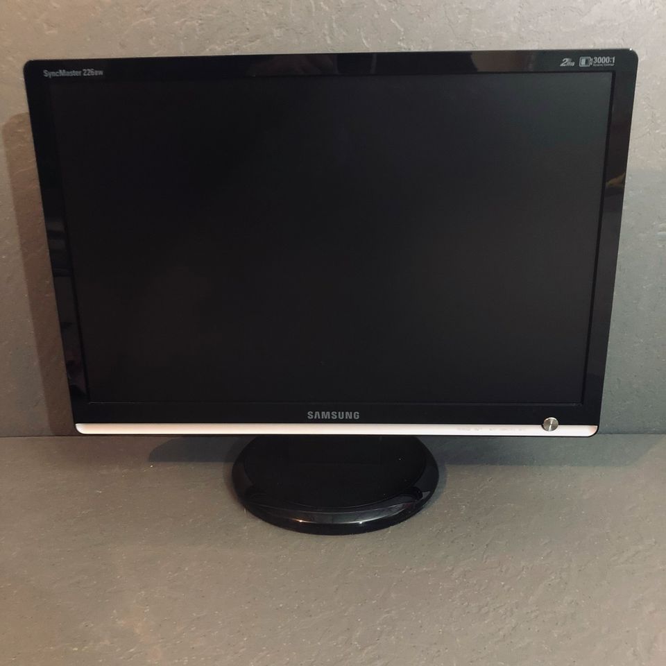 Monitor 24" Samsung in Hemsbach