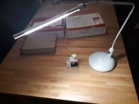 LED Tischlampe weiss Standfuß Klemme Nordrhein-Westfalen - Grevenbroich Vorschau