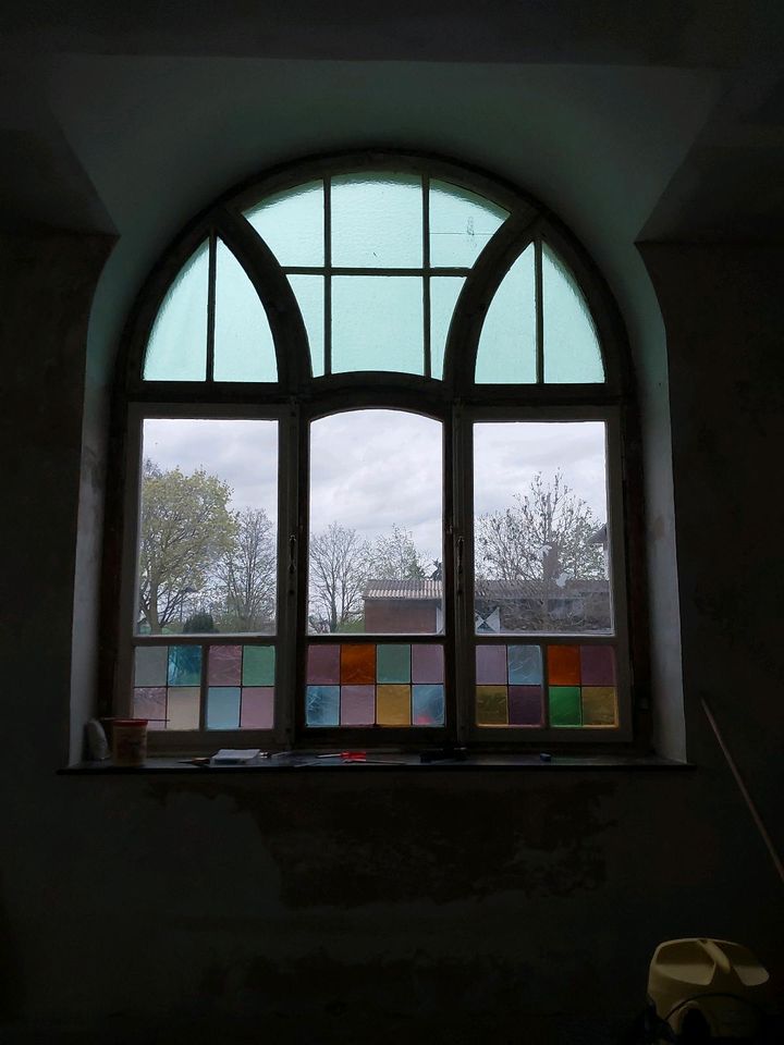 Glaser für Denkmalfenster in Alpen