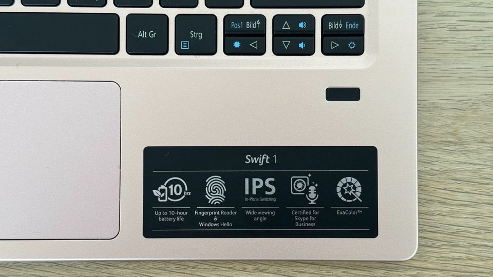 Neuwertiger Laptop Acer Swift SF113-31 Pentium AluLook Rosé in Rödermark