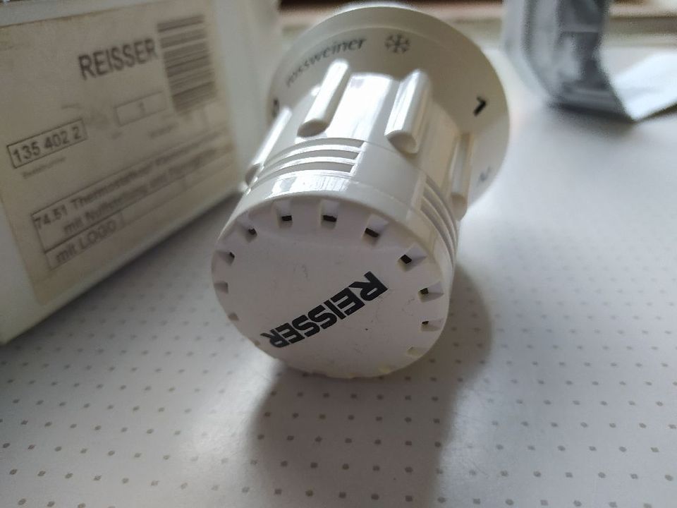 Thermostat mit Flüssigfühler Reisser für Heizkörper M30x1,5 M33x2 in  Baden-Württemberg - Kirchheim unter Teck | Heimwerken. Heimwerkerbedarf  gebraucht kaufen | eBay Kleinanzeigen ist jetzt Kleinanzeigen