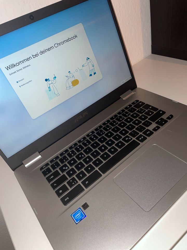 Asus chromebook || mit ORIGINAL Rechnung || in Neuhausen