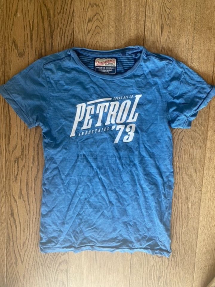 Petrol sehr schönes T-Shirt Farbe blau mit Schriftzug in Hamminkeln