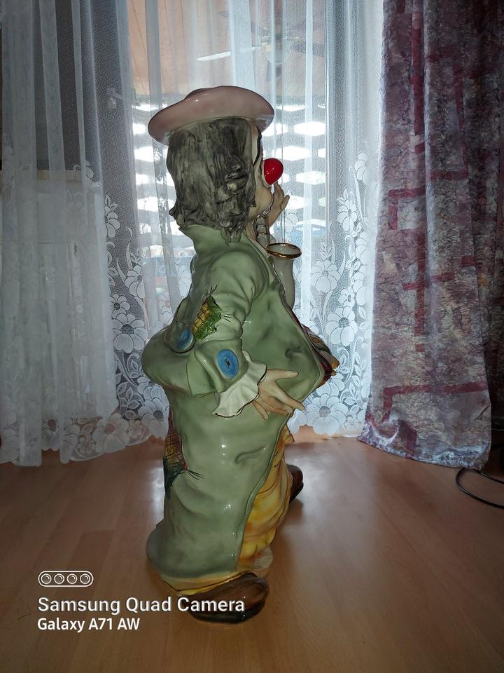 Clown aus Porzelan, Porzelanclown, Kunstwerk, Deko, Blickfang in Regensburg