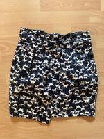 Ausgefallener Rock im Polo Stil Pferde, blau, weiß Gr. 36, H&M Nordrhein-Westfalen - Hagen Vorschau