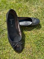 Ballerinas s.Oliver Leder  Gr. 40 Schuhe Nordrhein-Westfalen - Jüchen Vorschau
