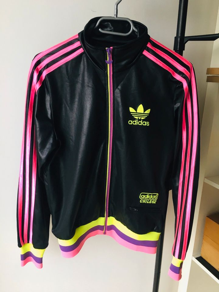 Adidas chile62 Jacke in Berlin