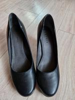 Pumps von Esprit Gr 40 neuwertig Goslar - Weddingen Vorschau