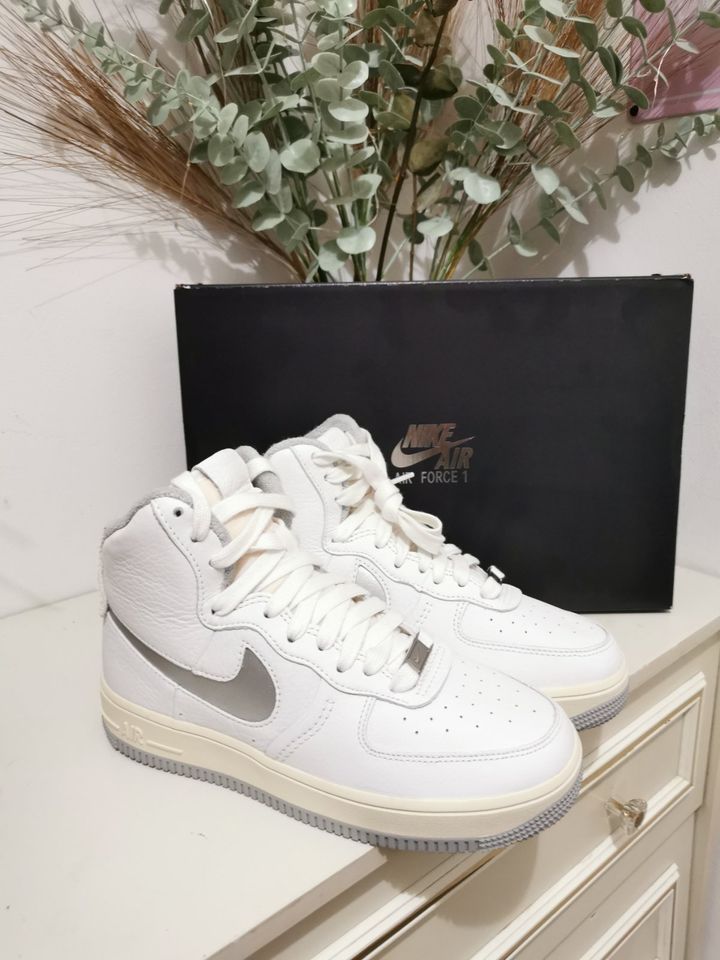 Nike Air Force wmns - NEU Gr 37,5 in Essen