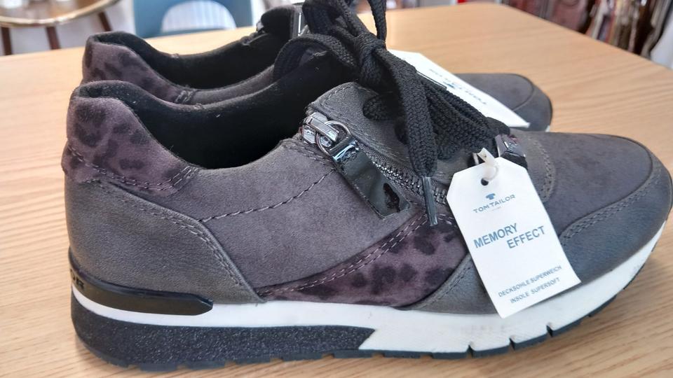 Halbschuhe, Sneaker, Gr. 36/37, Tom Tailor, neu, superbequem! in Bad Arolsen