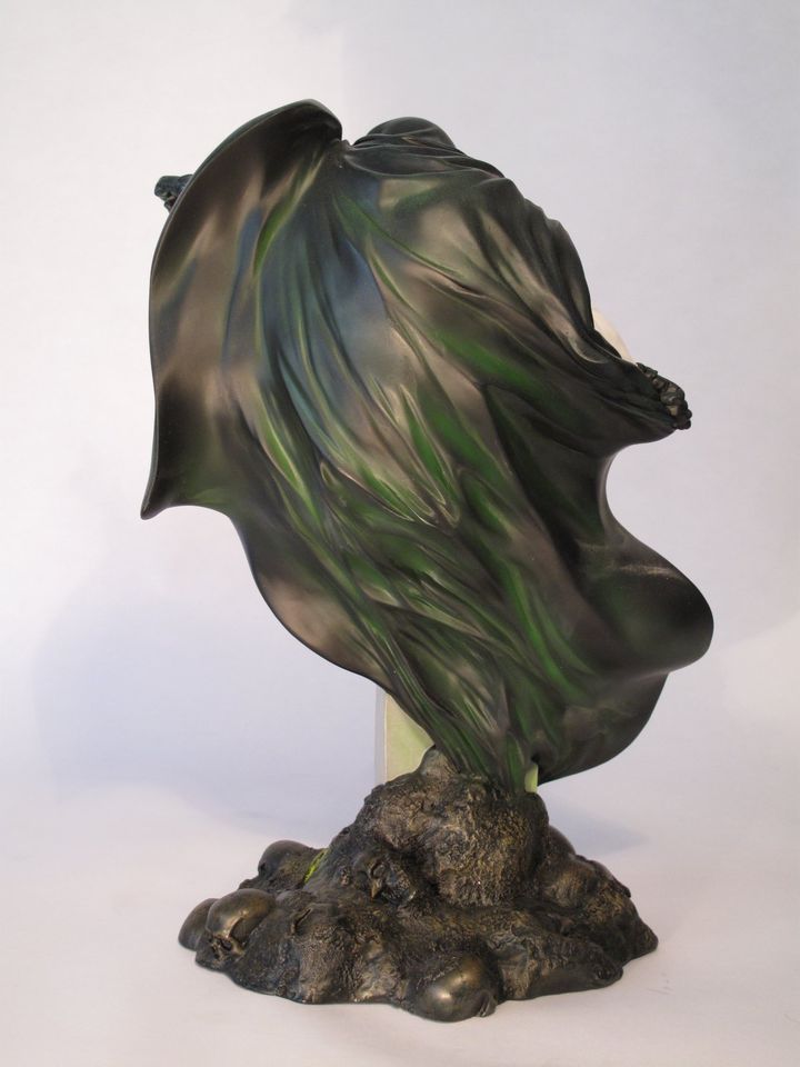 The Spectre DC Direct Statue ca. 30 cm hoch in Oppenau