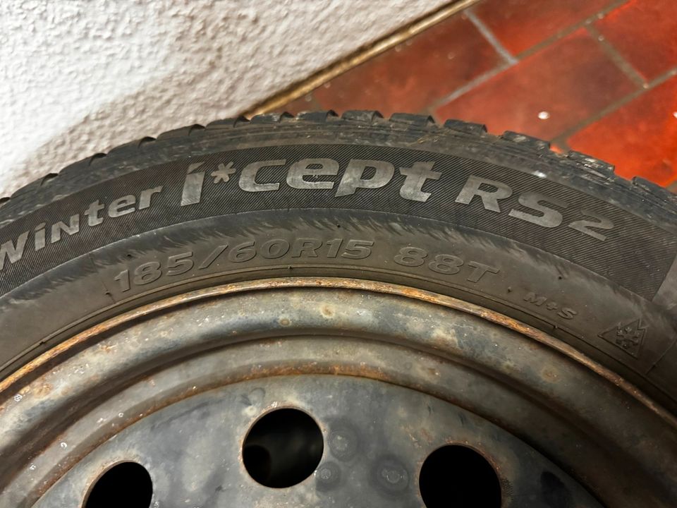 4x Hankook Winterreifen 185/60 R15 88T auf Stahlfelge in Leverkusen