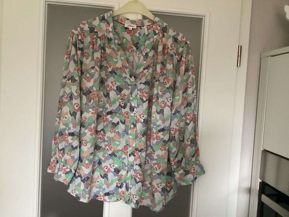 Schicke Bluse von S Oliver Gr 42 5€ in Löningen